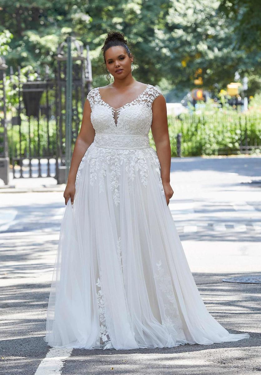 Curvy Brides